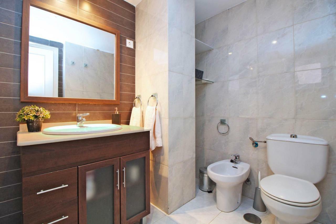Del Parque Flats Malagueta Beach マラガ エクステリア 写真